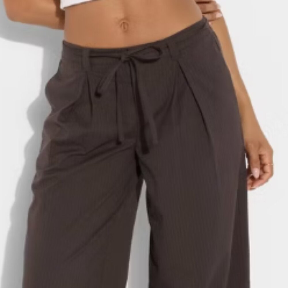 Mid Rise Waist Tie Slouchy Wide Leg Trousers (pin stripe brown)